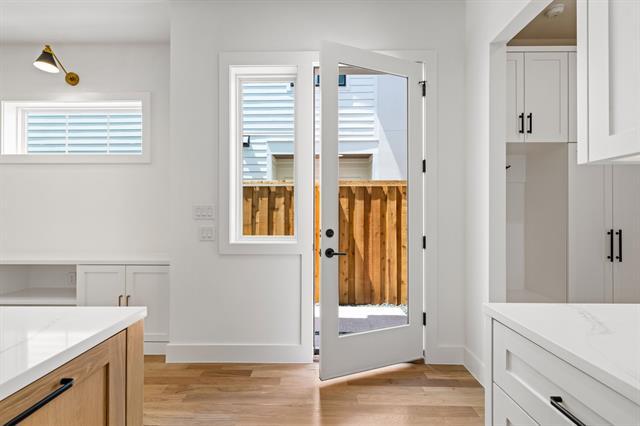 Foto del edificio - 4604 Hopkins Ave