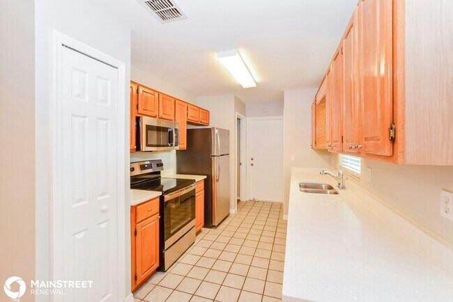Foto del edificio - 902 English Oaks Ct