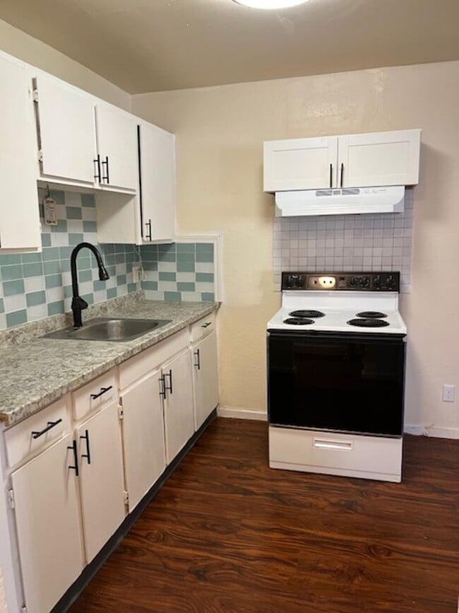 Building Photo - 85-869-869 Piliuka Pl