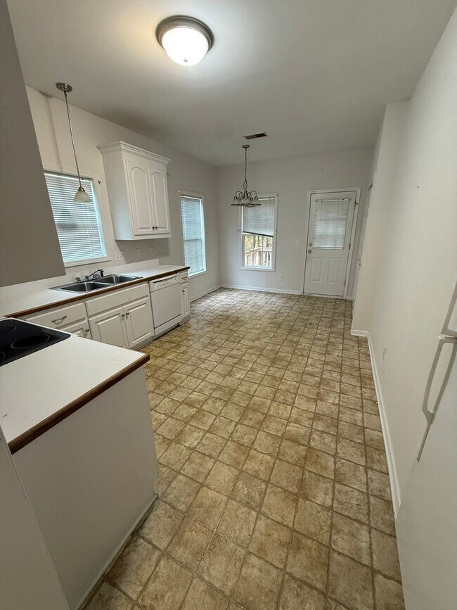 Foto del edificio - 1209 Stoneridge Ln