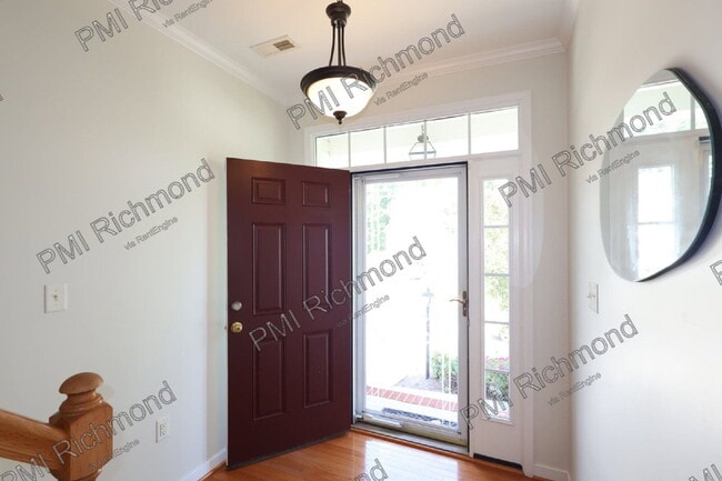 Building Photo - 14669 Sailboat Cir
