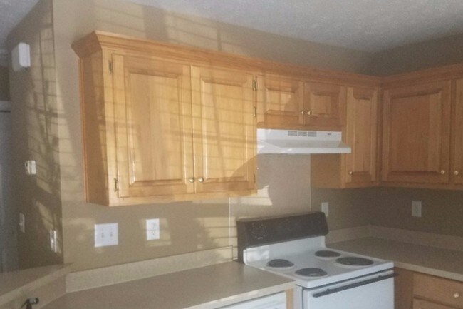 Kitchen - 3243 Wade St