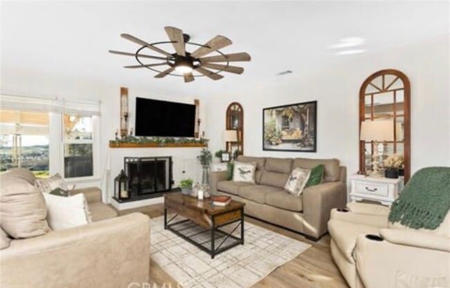 Building Photo - 33574 Washington Dr