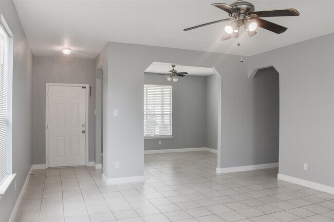 Foto del edificio - 1006 Addison Park Ln