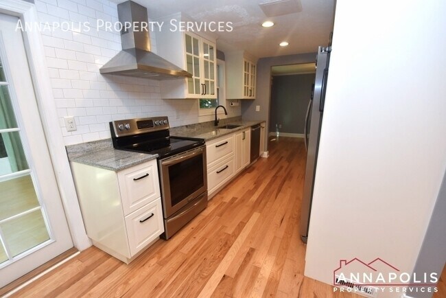 Building Photo - 1492 Amberwood Dr