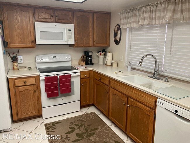 Building Photo - 3 br, 2 bath House - 208 Leisure World