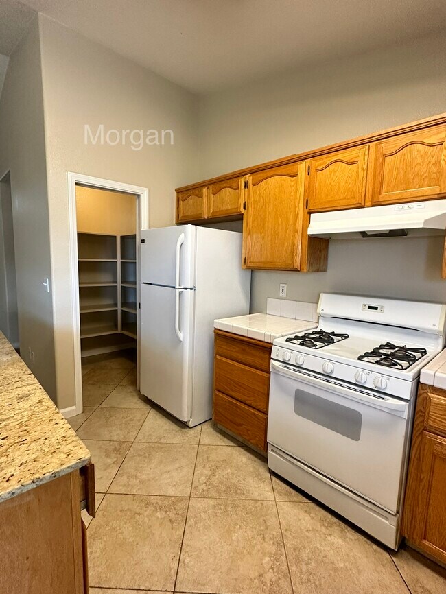 Building Photo - 1161 Morgan Dr