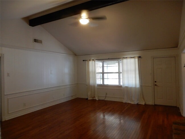 Building Photo - 12042 Sturdivant St