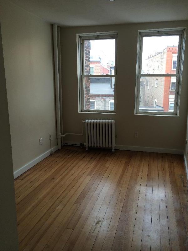 Building Photo - 224 Hanover St