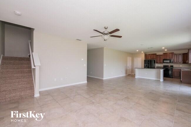 Foto del edificio - 6805 Trent Creek Dr