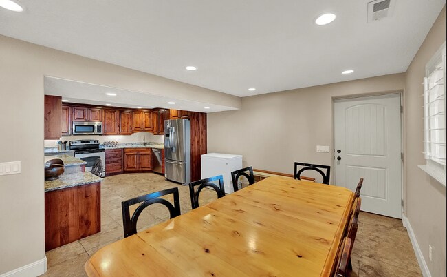 Building Photo - 1237 Spyglass Hl