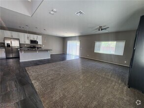 Building Photo - 9683 Avignon Ct