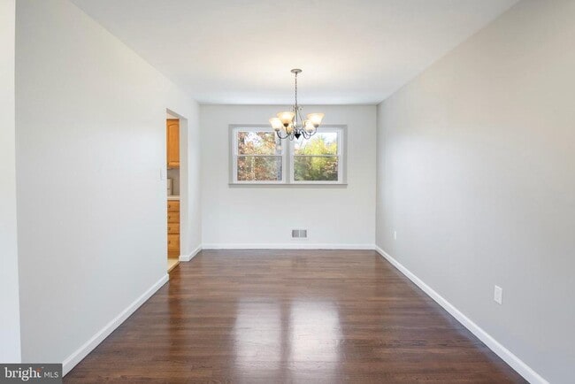 Foto del edificio - 155 Franklin Corner Rd