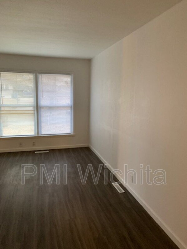 Foto del edificio - 2328 S Broadview St