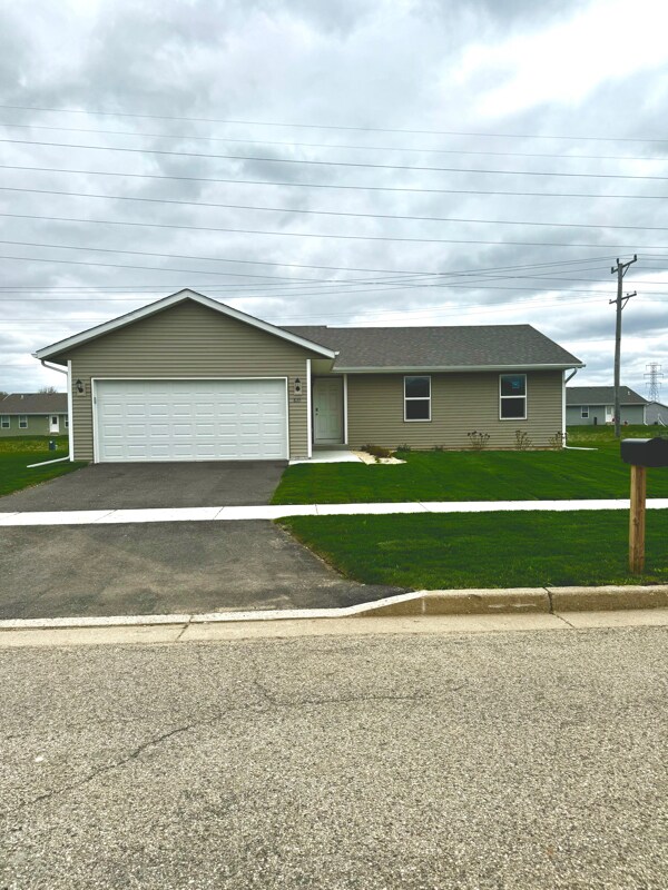 Primary Photo - 839 Foley Rd