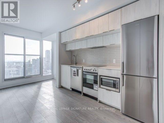 Photo principale - 181 Dundas St E