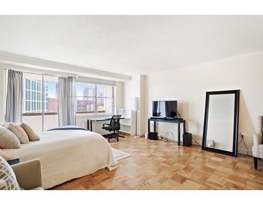 Building Photo - 6 Whittier Pl
