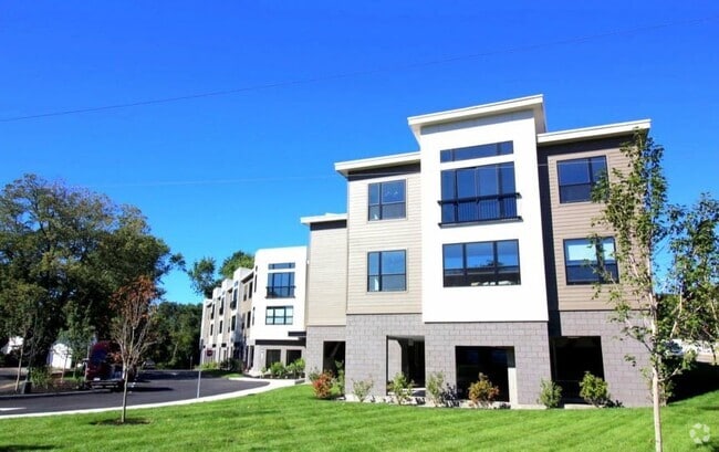 Building Photo - 1 Brook Rd