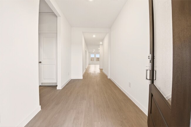 Building Photo - 16314 Texas Flatland Wy