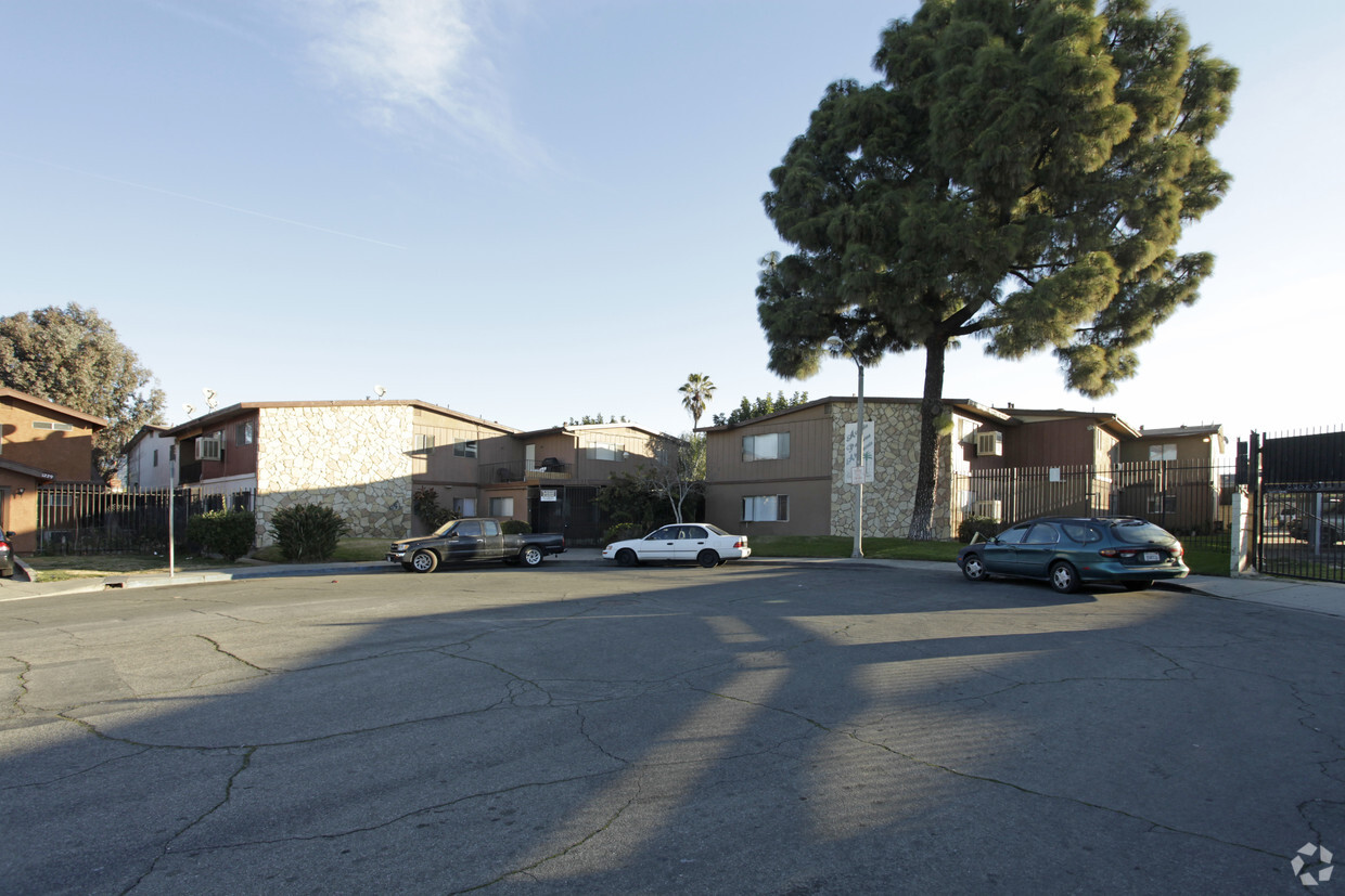 Primary Photo - Pasadena Apartments