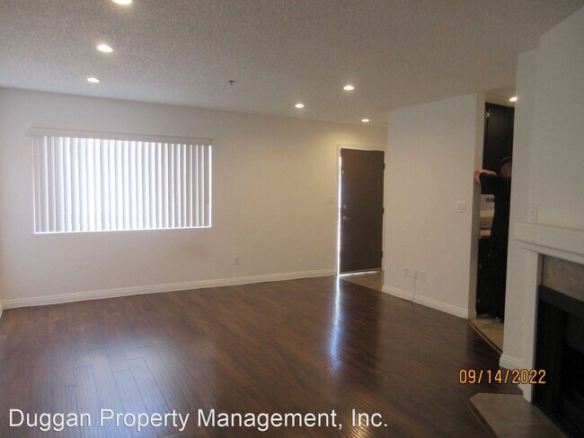 Building Photo - 2 br, 2 bath House - 7330 Eton Avenue #203