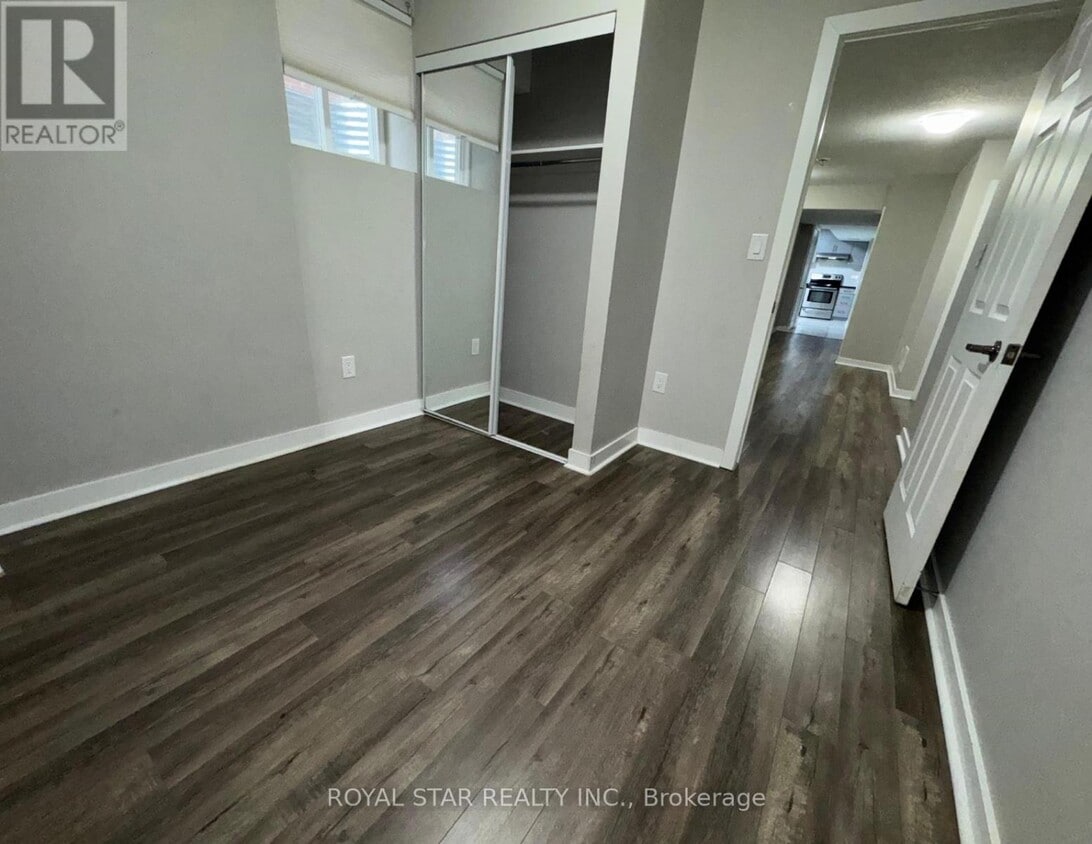 Photo principale - 32 Golden Springs Dr