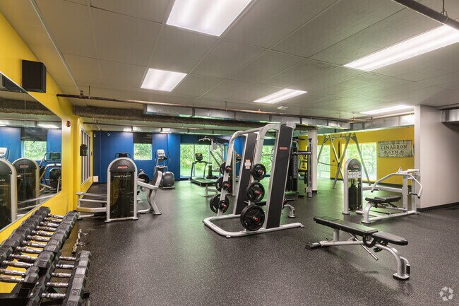 Entrada del gimnasio - Prime at Wright Apartments & Townhomes