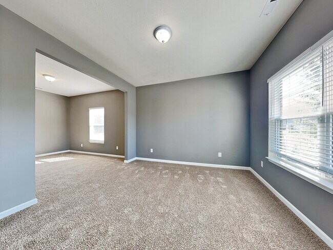 Building Photo - 10028 Jenna Ln