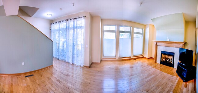 Building Photo - 584 N Midvale Blvd
