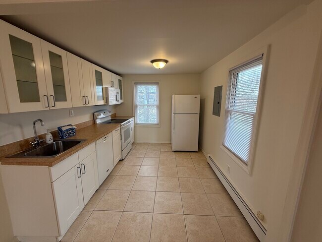 Cocina - 49 Van Cott Ave