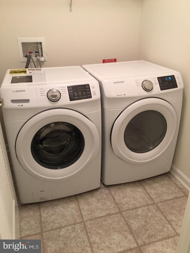 106 Sundance Dr, Trenton, NJ 08619 Townhouse for Rent in Trenton, NJ