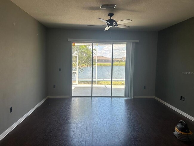 Foto del edificio - 9136 Hillcroft Dr