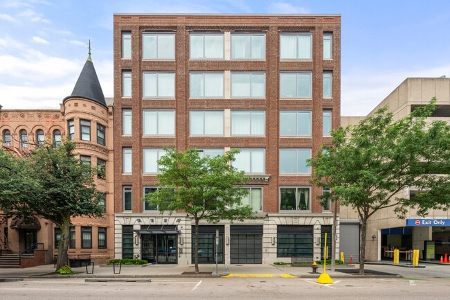 Building Photo - 43 Westland Ave