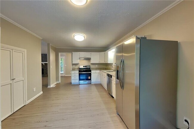 Building Photo - 1179 Norfolk Dr NW