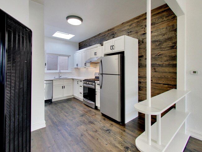 Foto del edificio - 3233 16th St