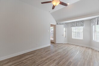 Building Photo - 9840 Sweet Flag Ct