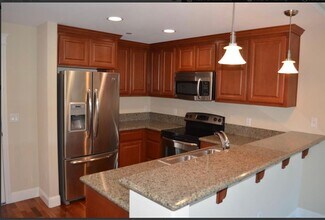 Building Photo - 7680 Monterey Rd