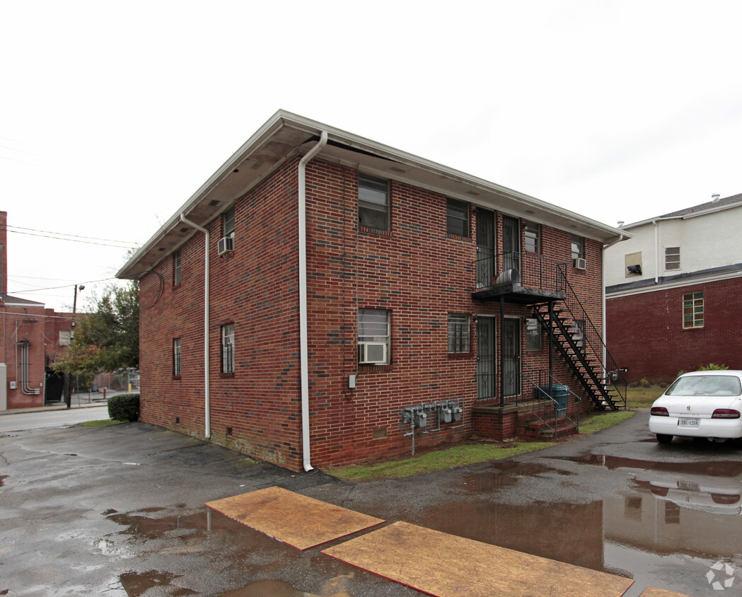 Building Photo - 26 NE Jackson St