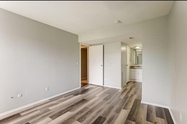 Foto del edificio - 1060 Merrimar Cir S
