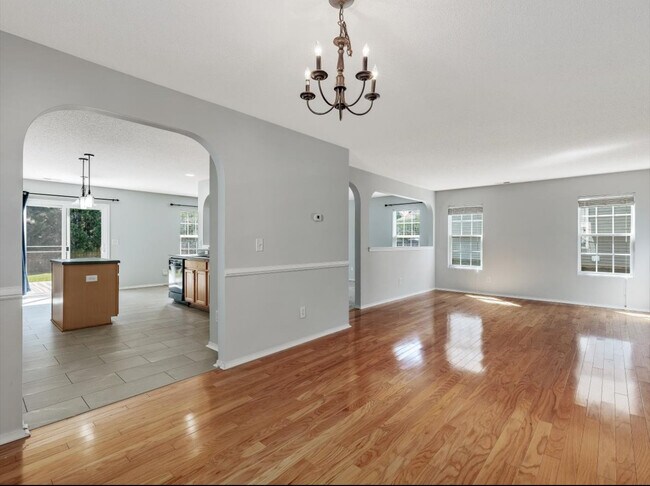 Foto del edificio - 4810 Rockport Dr