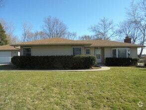 Building Photo - 3743 Country Club Ave