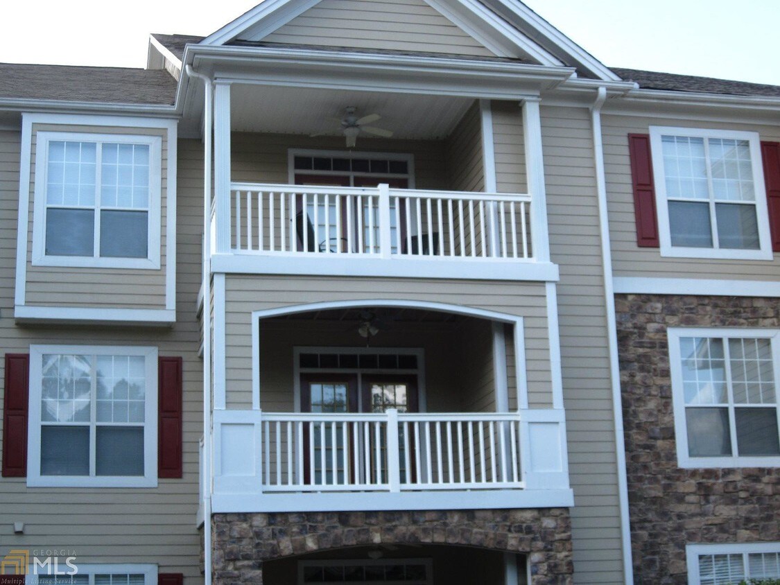 Primary Photo - 326 Pembroke Cir