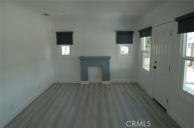 Foto del edificio - 16436 Foothill Blvd