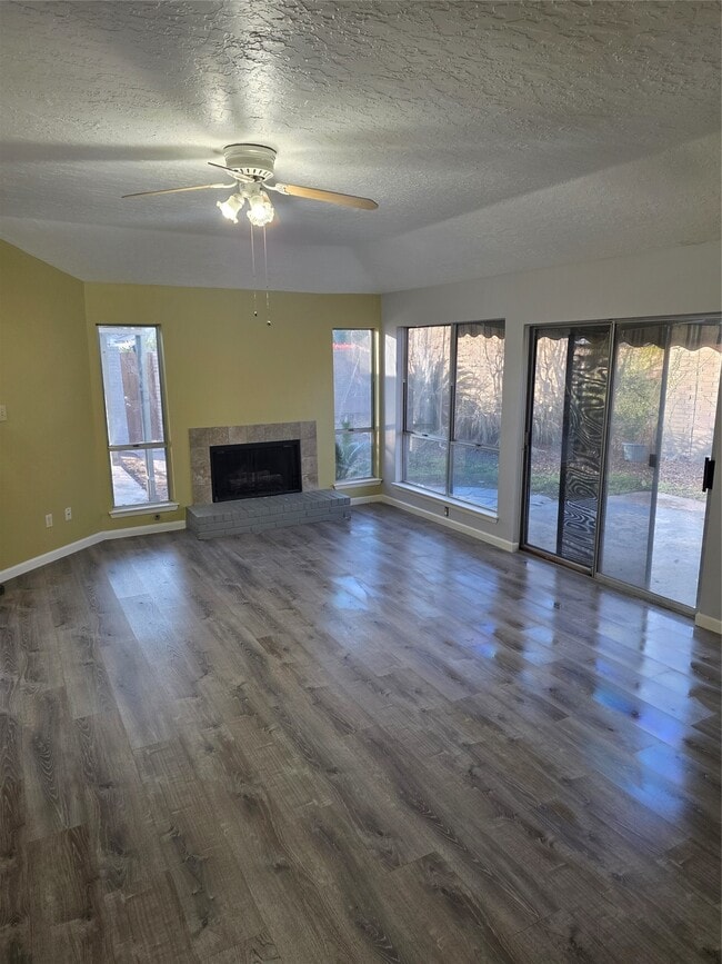 Foto del edificio - 12406 Sungate Ln