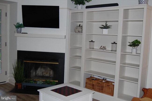 Foto del edificio - 816 Reading Ct