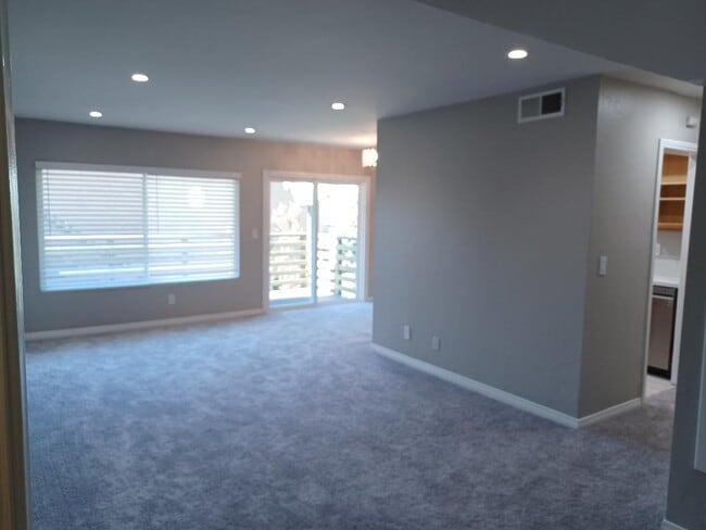 Living Room - 1440 Lambert W Rd