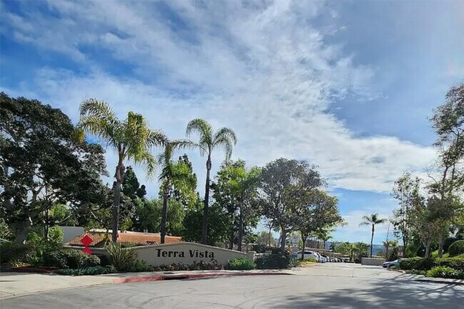 Complex Entrance - 10341 Azuaga St