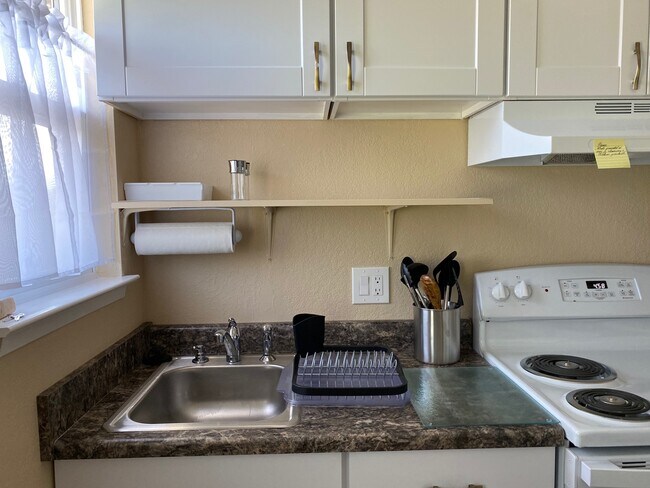 Building Photo - 1462 Luning Dr