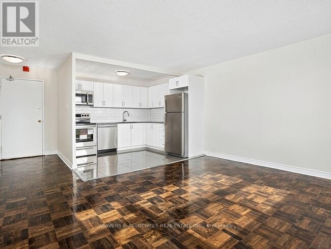 Building Photo - 408-3101 EGLINTON Ave