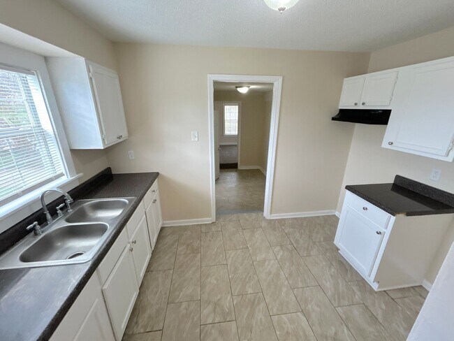 Foto del edificio - 4376 Willow Rd